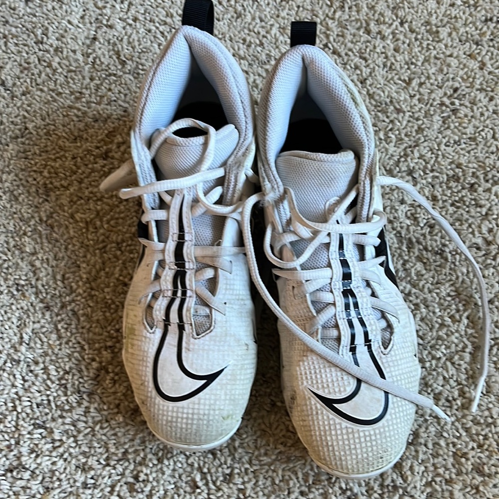 Kids football cleats